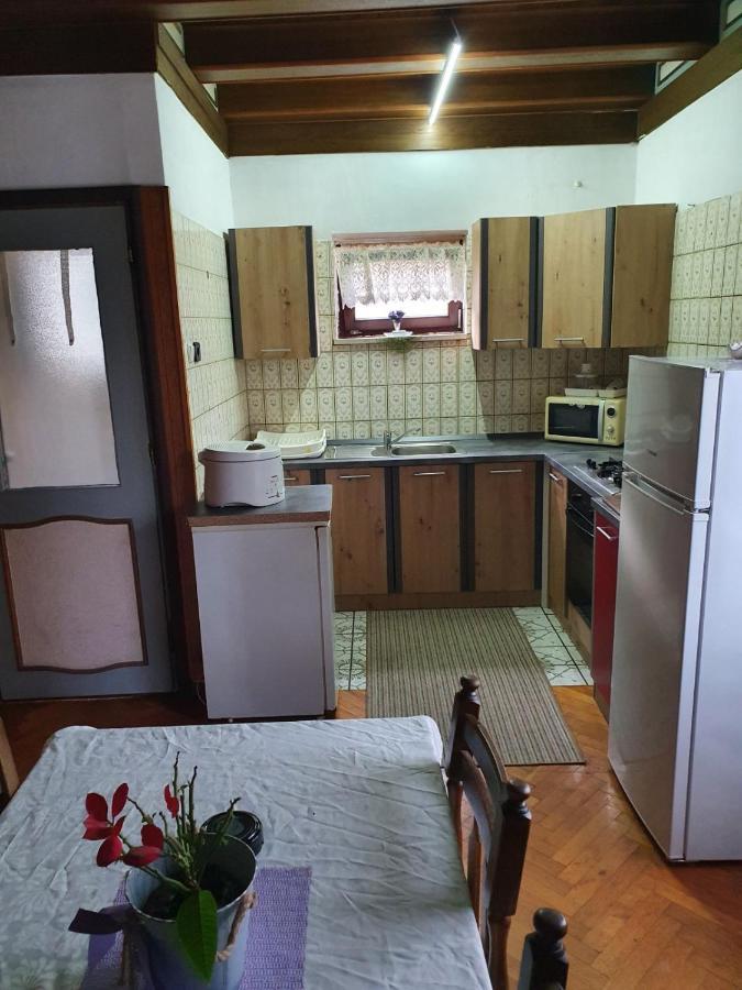 Villa Niki Rezine Ловран Екстериор снимка