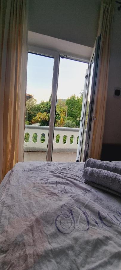 Villa Niki Rezine Ловран Екстериор снимка
