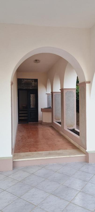 Villa Niki Rezine Ловран Екстериор снимка