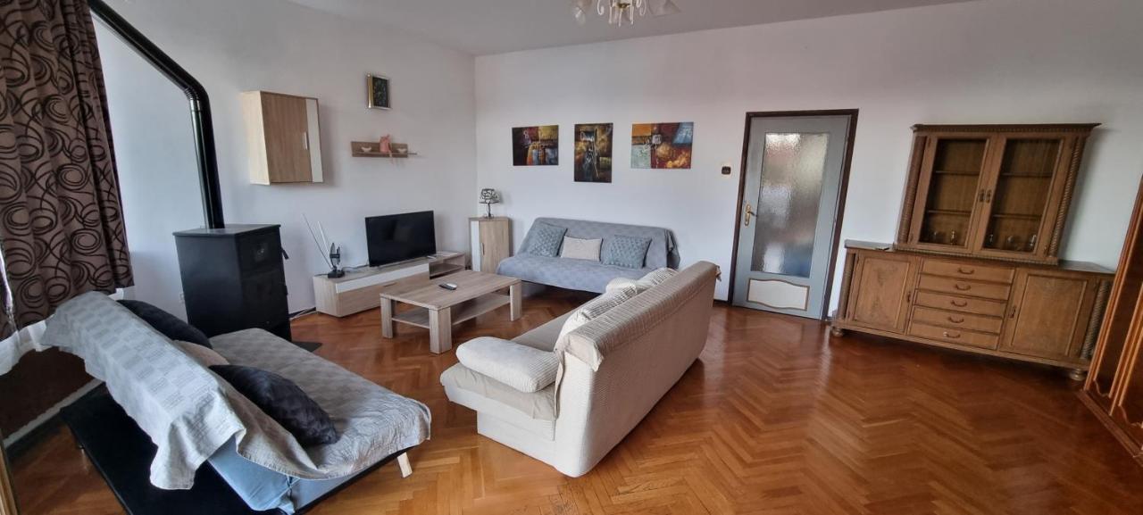 Villa Niki Rezine Ловран Екстериор снимка