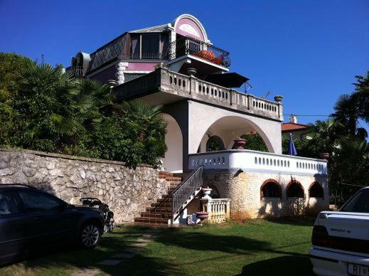 Villa Niki Rezine Ловран Екстериор снимка